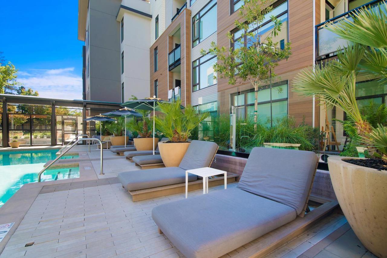 Global Luxury Suites At Downtown Mountain View Eksteriør billede